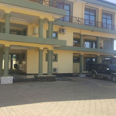 The Prince Charles Hotel Lusaka Exterior foto